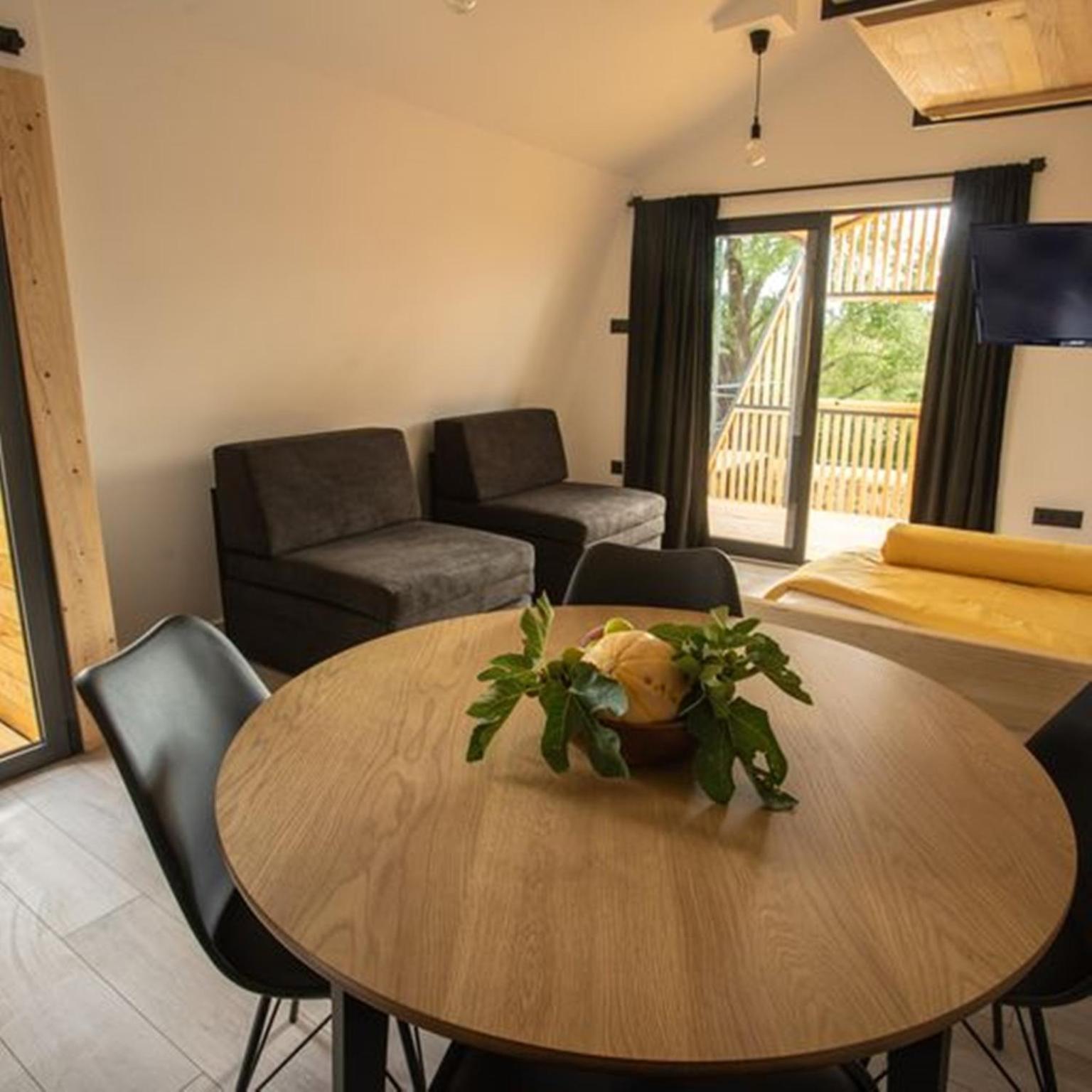 Glamping House Two Rivers Любушки Экстерьер фото